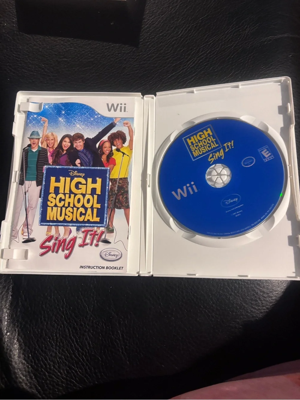 Disney High School Musical Karaoke Game - Blue, Pink & Gold Artwork